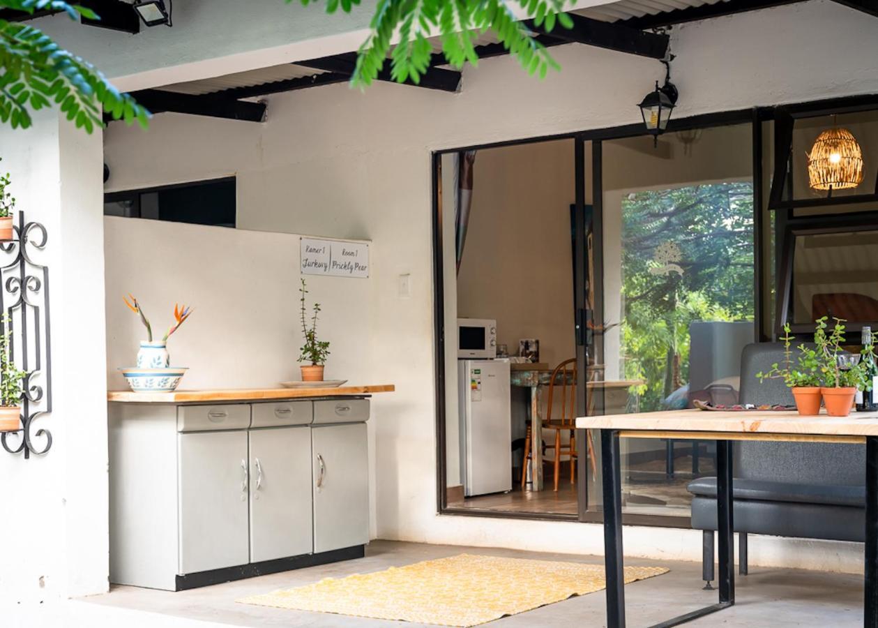 Francines Venue Pty Ltd Bed & Breakfast โฮดสปรูท ภายนอก รูปภาพ